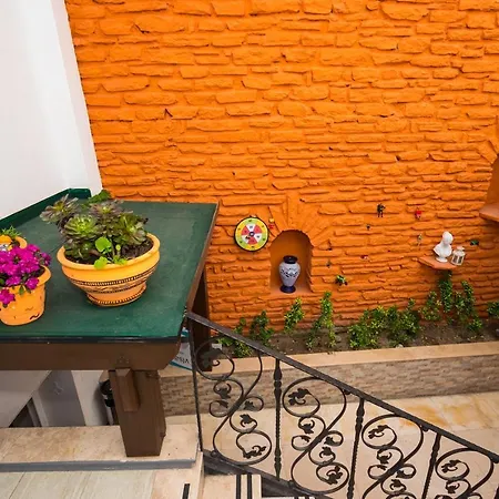 Seven Art Feslegen Apartment