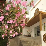 Διαμέρισμα Seven Art Feslegen