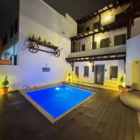 شقة Seven Art Feslegen بودروم