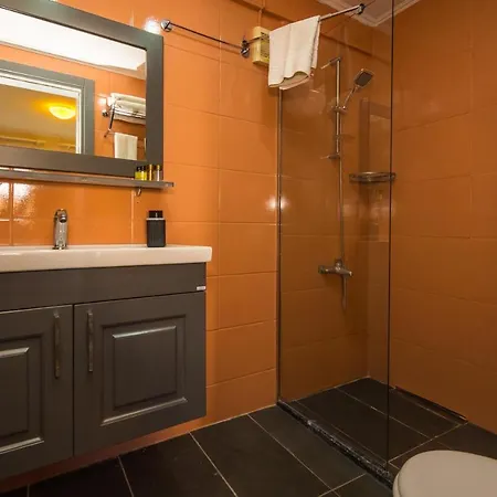 شقة Seven Art Feslegen بودروم