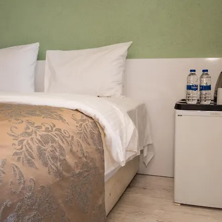 7 Art Feslegen By Egeos Hotel 3*