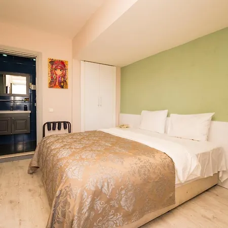 7 Art Feslegen By Egeos Hotel Bodrum