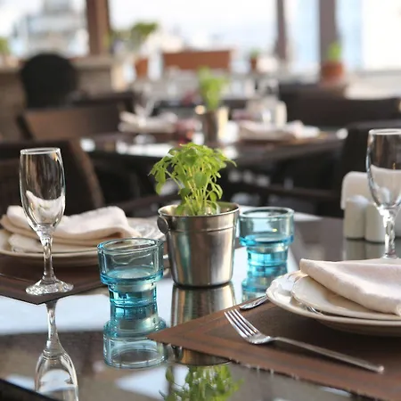 Seven Art Feslegen شقة