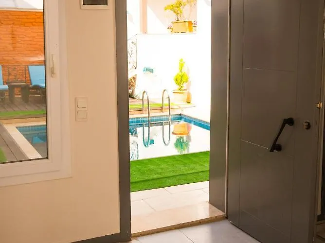 Seven Art Feslegen Бодрум