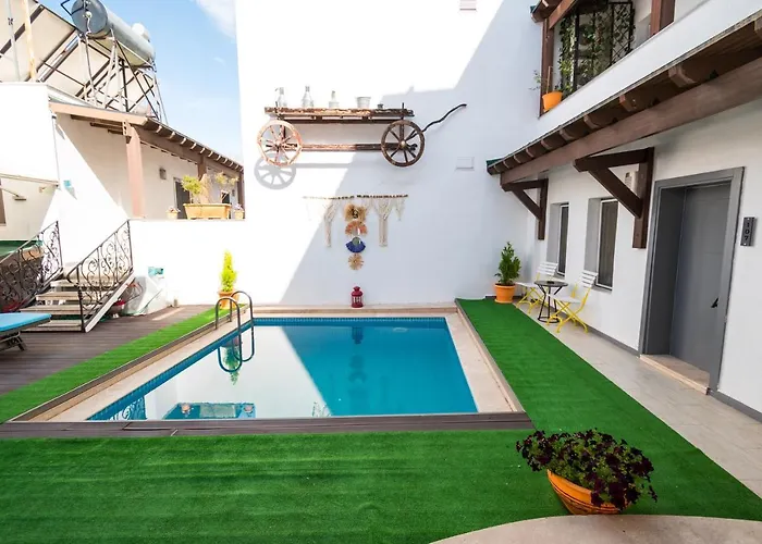 Апартаменты Seven Art Feslegen